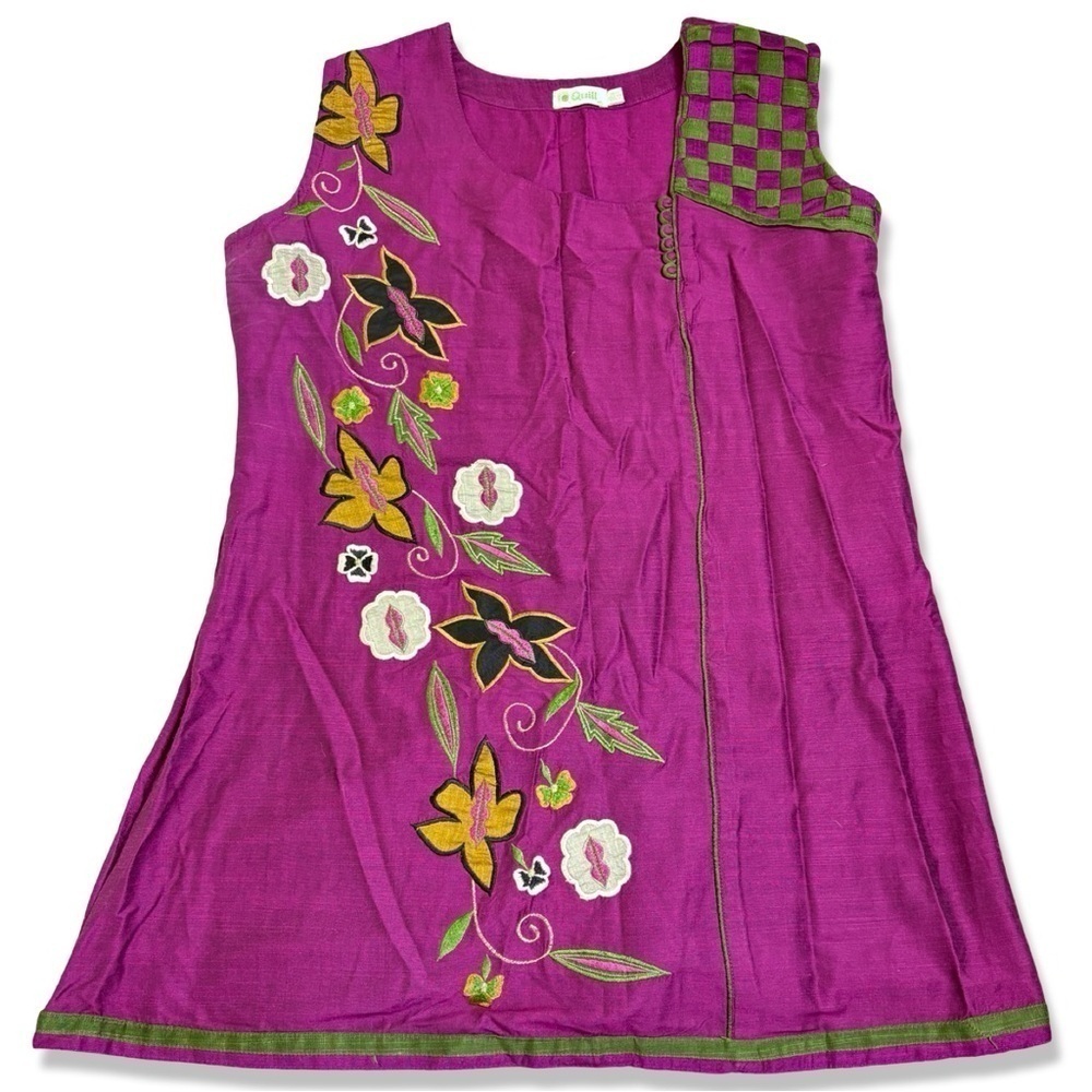 ⭐️QUILL Silk Floral Appliqué Artsy Tunic Top
